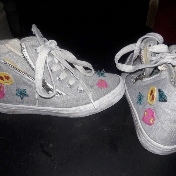 Hi Top Sneakers - Picture 4 of 4